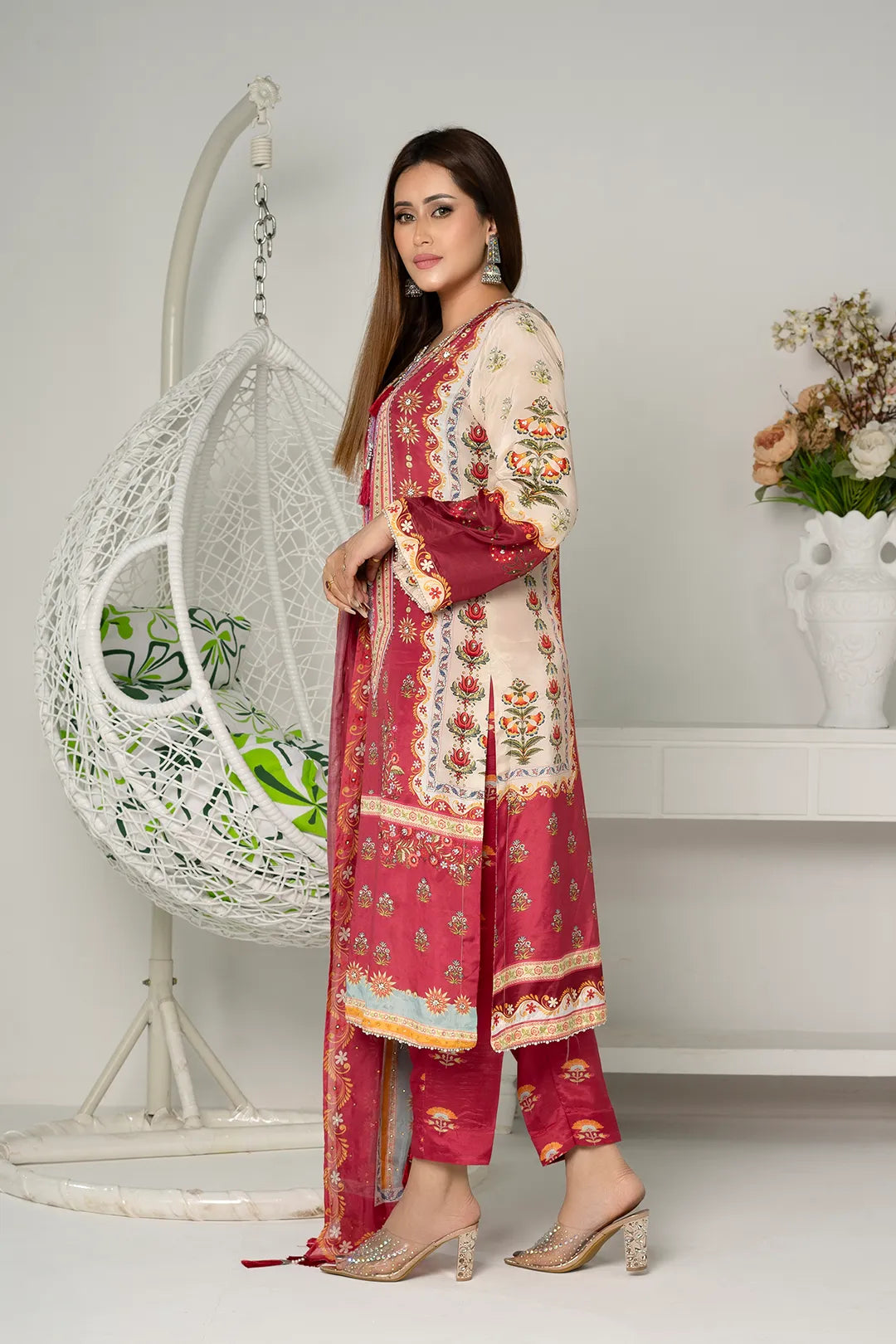 Zarina Glow