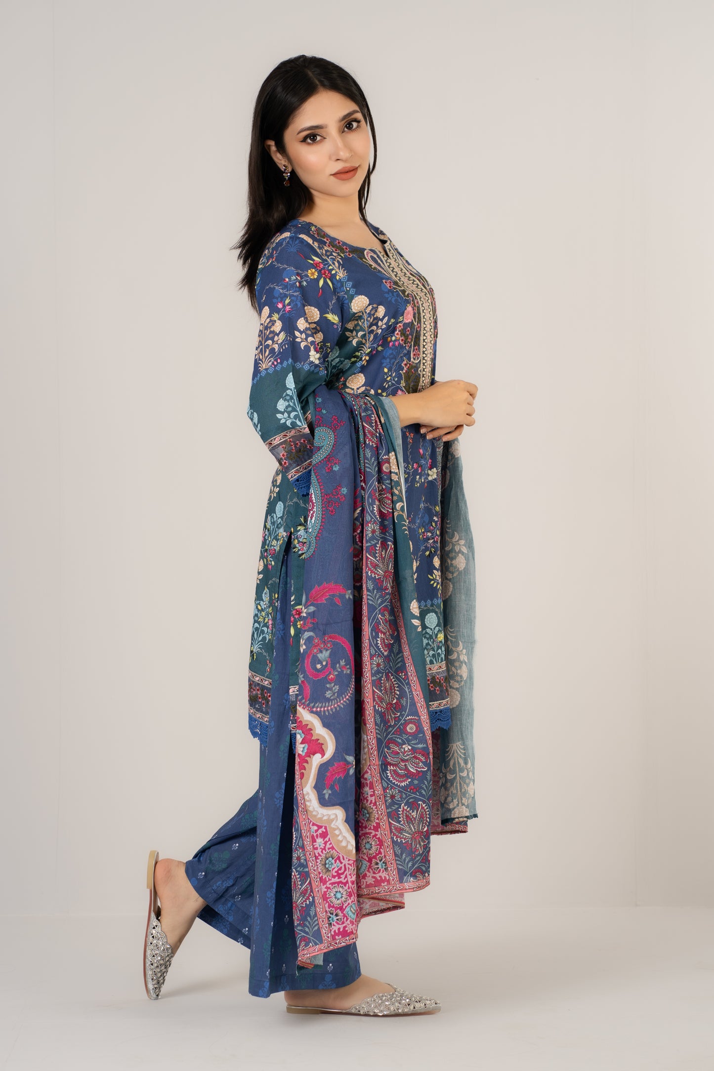 Classic Blue Floral Printed 3 Pcs Set
