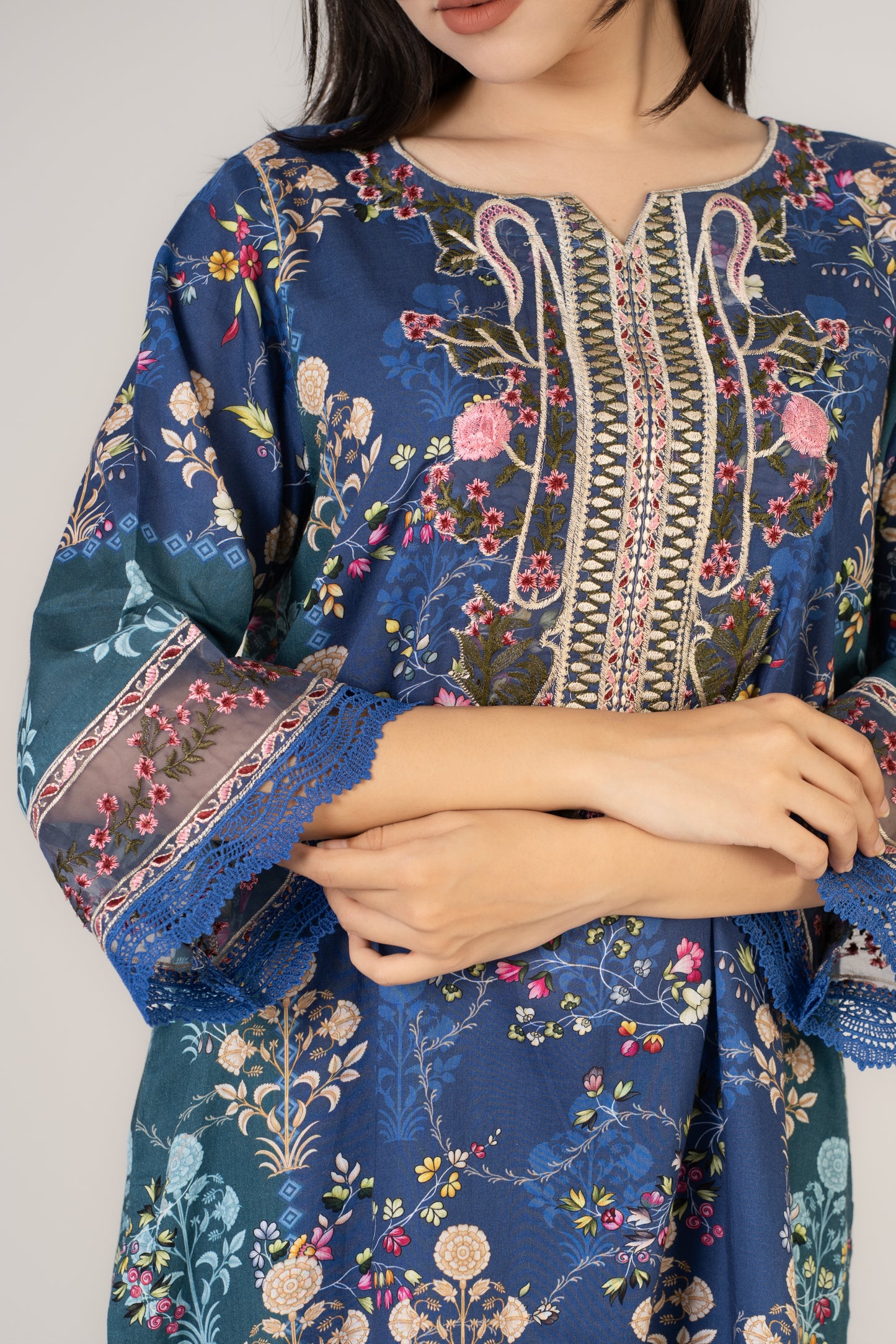 Classic Blue Floral Printed 3 Pcs Set