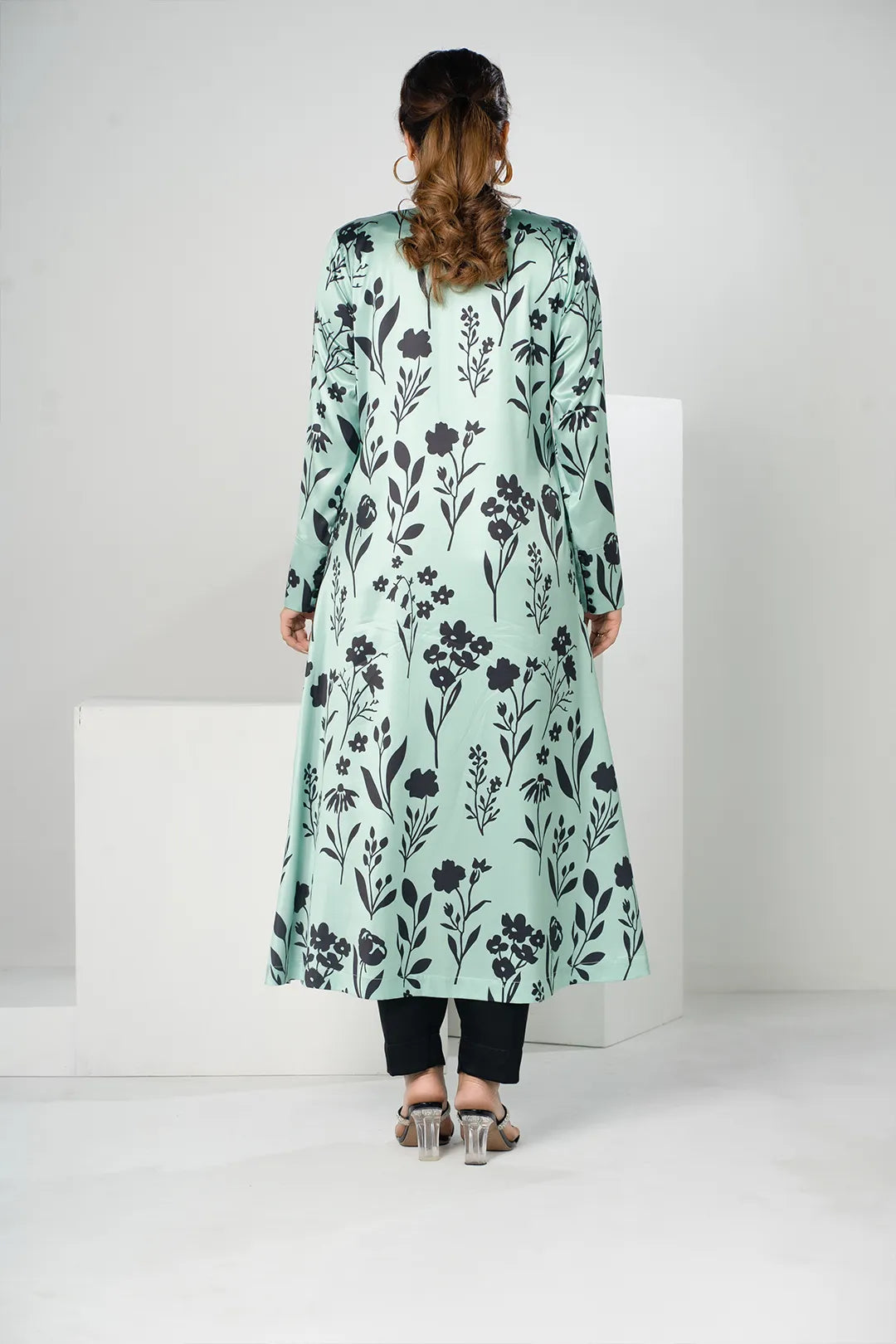 Nilofar Whisper