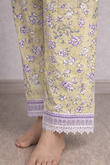 Elegant Embroidered Lawn 3-Piece Suits – A Perfect Blend of Comfort & Style