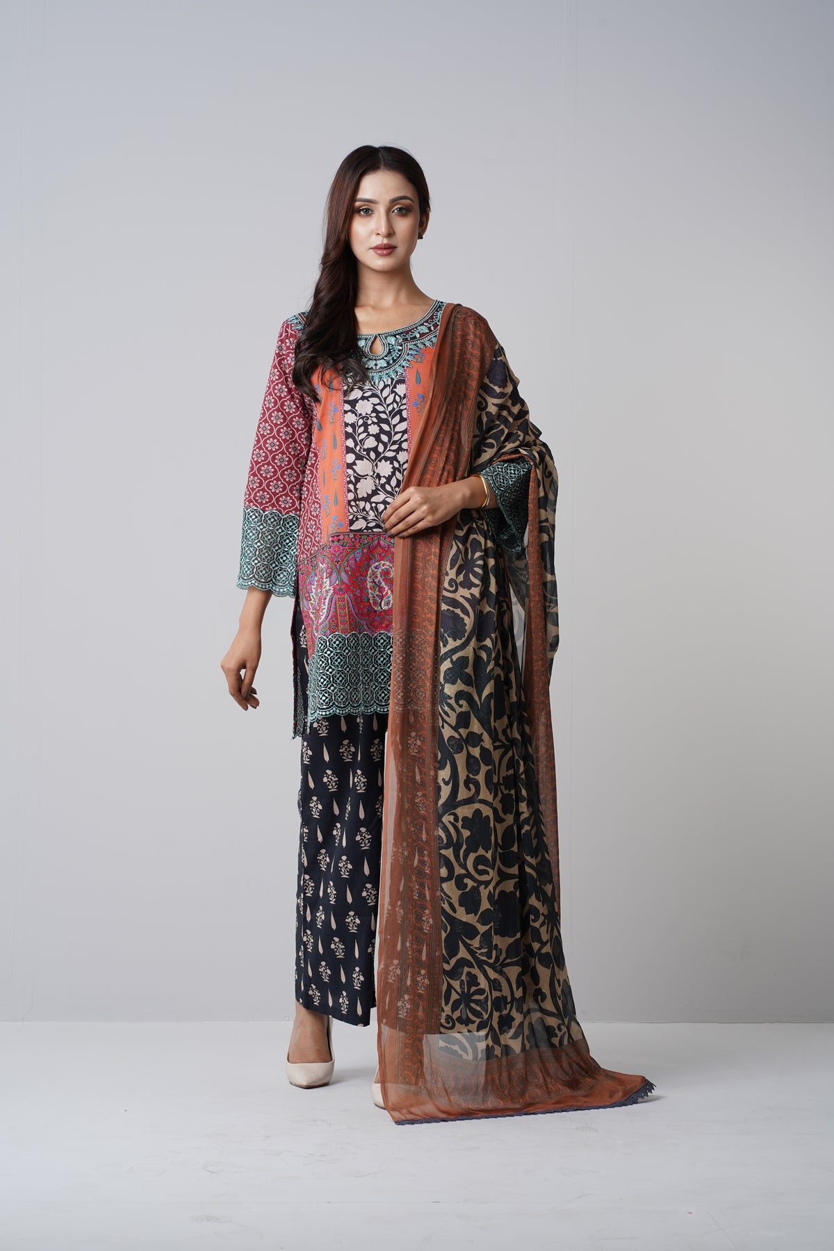 3 Piece - Printed Lawn Suit