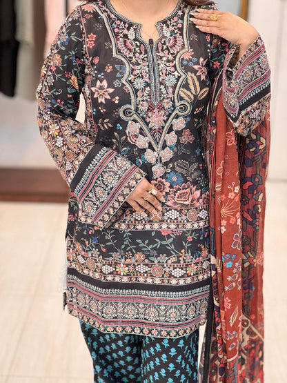 Zubeida Grace – Printed & Embroidered 3 Piece Set
