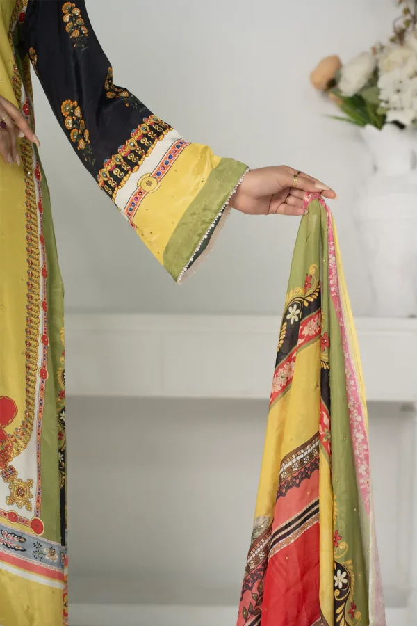 Gulzar Dream – Hand-Embroidered 3-Piece Russian Silk Dress for Festive Elegance | BenBerg - Image 10