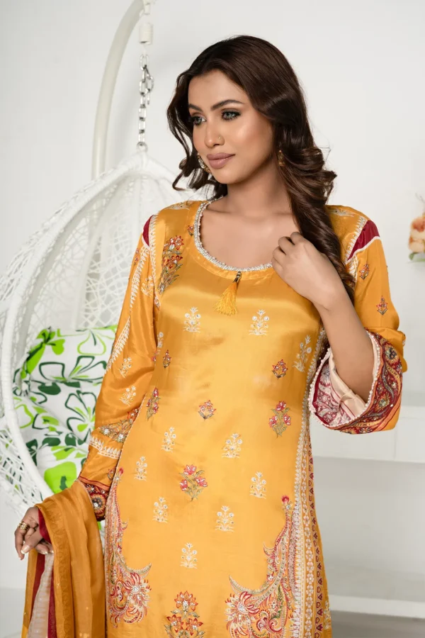 Rozana Elegance – 3-Piece Embroidered Russian Silk Dress for Daily Glamour | BenBerg - Image 6