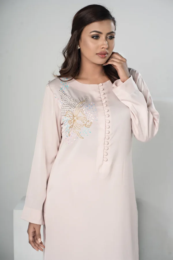 Rabia Moon – 2-Piece Tropical Silk Set with Elegant Karchupi Embroidery | BenBerg - Image 5