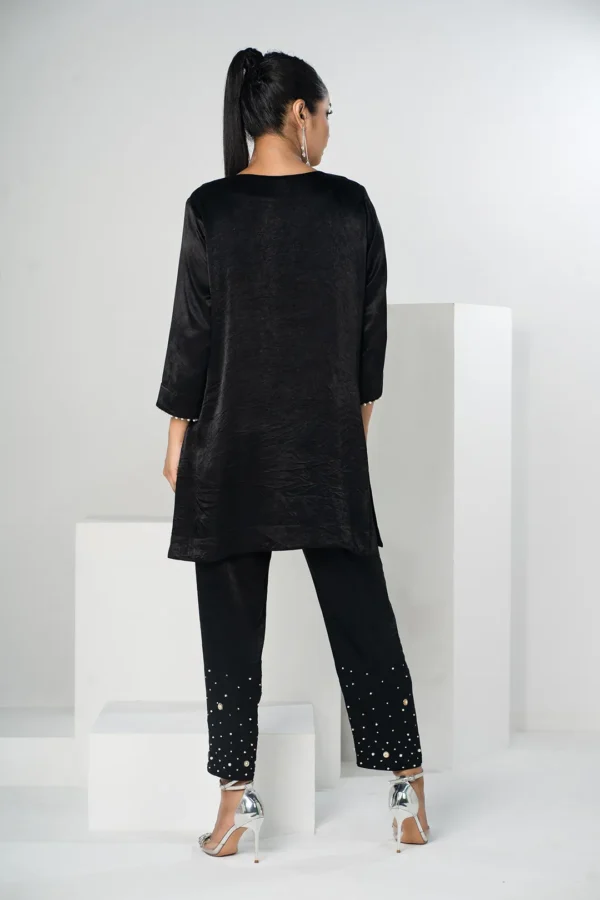 Mahnoor Charm – Velvet 2-Piece Karchupi Embroidered Ensemble for Elegant Evenings | BenBerg - Image 9